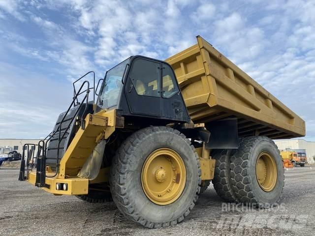 CAT 777F Σπαστό Dump Truck ADT