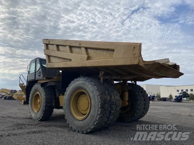CAT 777F Σπαστό Dump Truck ADT