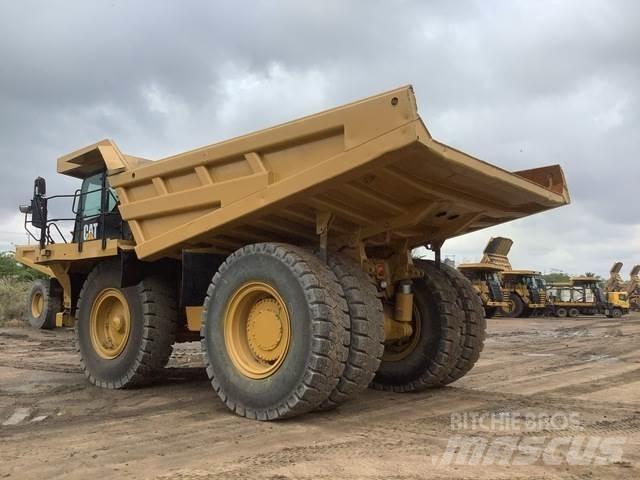 CAT 777F Σπαστό Dump Truck ADT