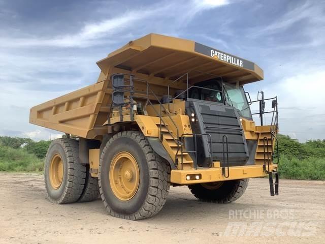 CAT 777F Σπαστό Dump Truck ADT