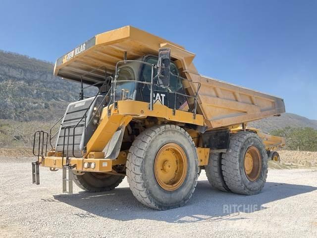 CAT 777F Σπαστό Dump Truck ADT