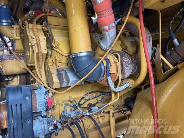 CAT 777F Σπαστό Dump Truck ADT