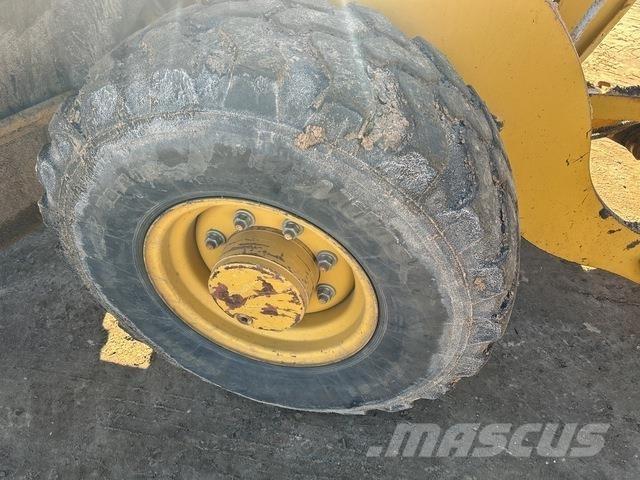 CAT 906H Φορτωτές με λάστιχα (Τροχοφόροι)