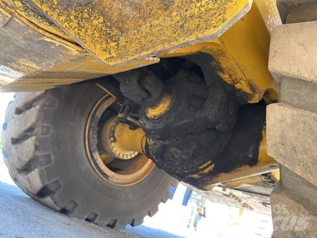 CAT 988G Φορτωτές με λάστιχα (Τροχοφόροι)