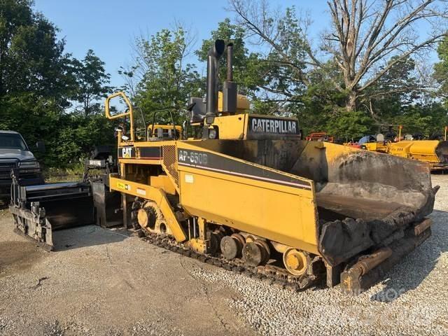 CAT AP-650B Επίστρωση ασφάλτου