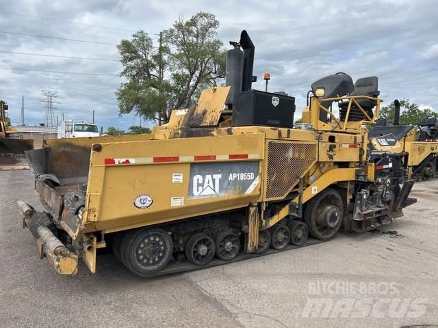 CAT AP1055D Επίστρωση ασφάλτου
