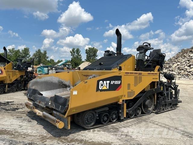 CAT AP1055F Επίστρωση ασφάλτου