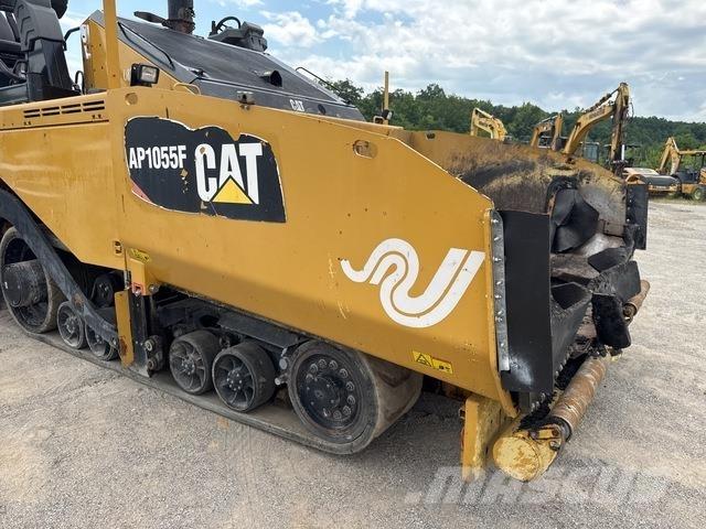 CAT AP1055F Επίστρωση ασφάλτου