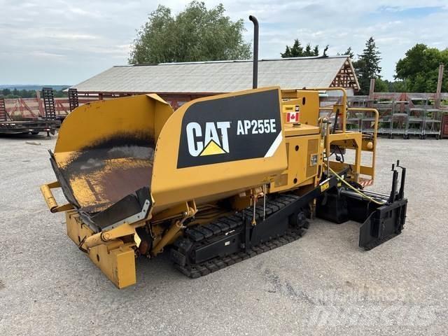 CAT AP255E Επίστρωση ασφάλτου