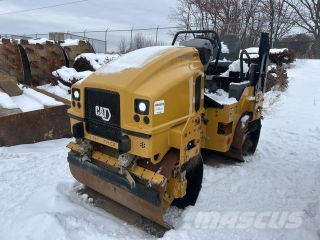 CAT CB2.7 Οδοστρωτήρες διπλού κυλίνδρου