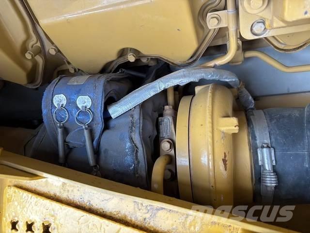 CAT D11T Μπουλντόζες με ερπύστριες