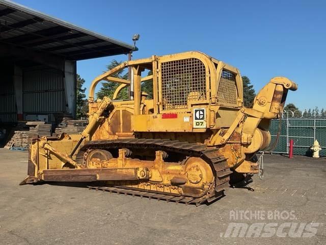 CAT D7 Μπουλντόζες με ερπύστριες