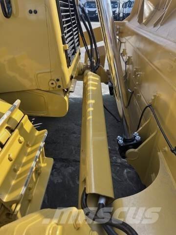 CAT D8T Μπουλντόζες με ερπύστριες