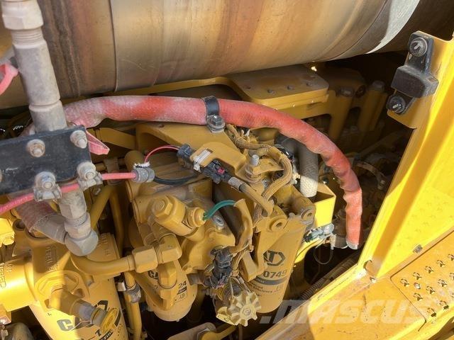 CAT D8T Μπουλντόζες με ερπύστριες