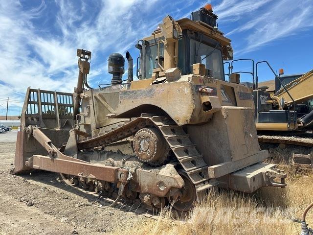 CAT D8T Μπουλντόζες με ερπύστριες
