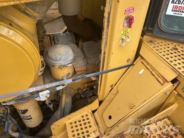 CAT D9T Μπουλντόζες με ερπύστριες