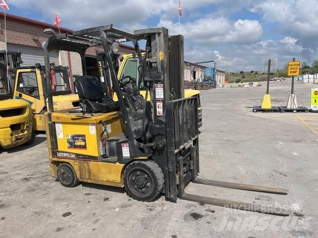 CAT EC25K Ηλεκτρικά περονοφόρα ανυψωτικά κλαρκ