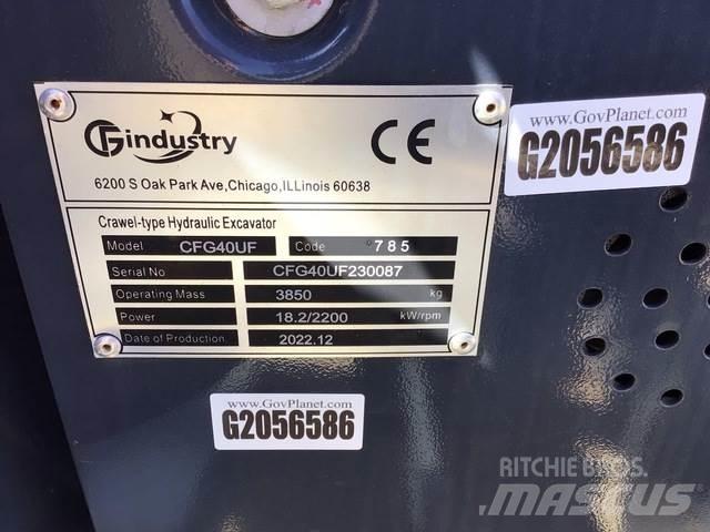 CFG 40UF Εκσκαφείς με ερπύστριες