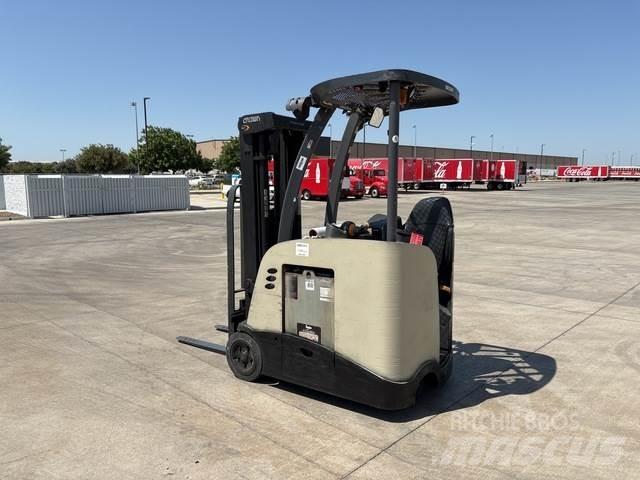 Crown RC5500 Ηλεκτρικά περονοφόρα ανυψωτικά κλαρκ