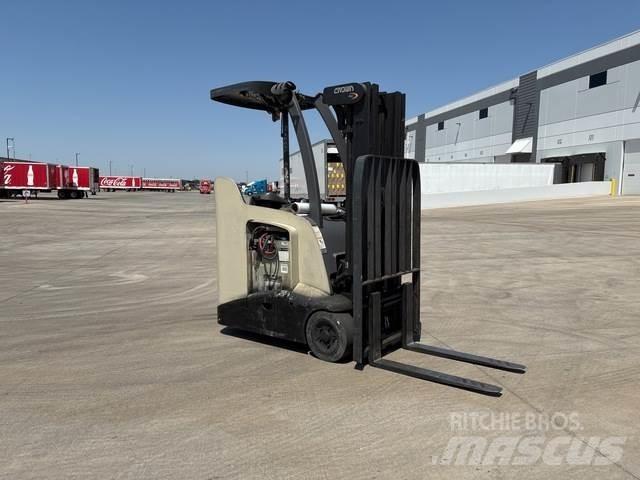 Crown RC5500 Ηλεκτρικά περονοφόρα ανυψωτικά κλαρκ