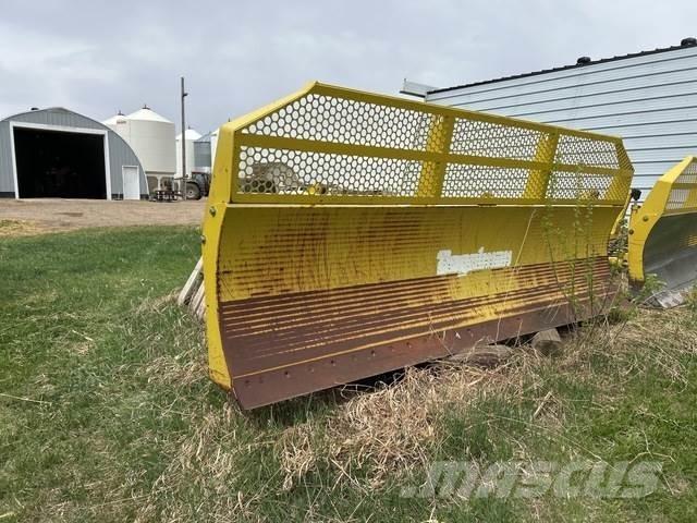 Degelman 6900 Μπουλντόζες με λάστιχα