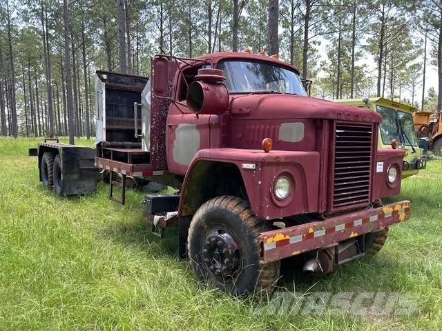 Dodge D80 Καμπίνες και εσωτερικό