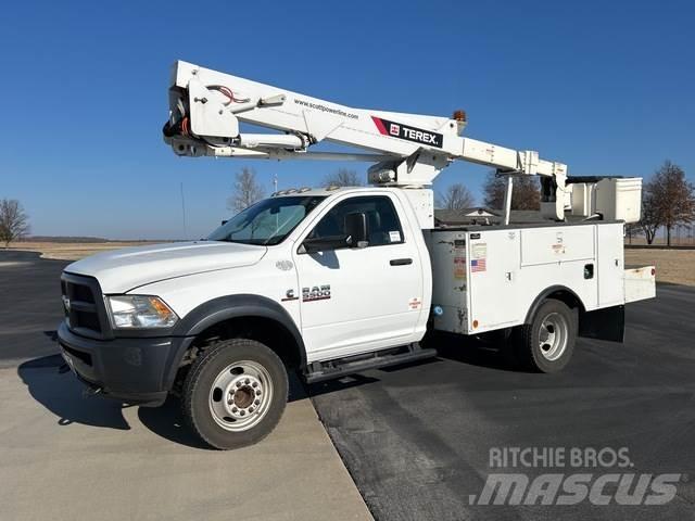 Dodge Ram 5500 Εναέριες πλατφόρμες τοποθετημένες σε φορτηγό