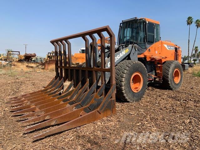 Doosan DL300-5 Φορτωτές με λάστιχα (Τροχοφόροι)