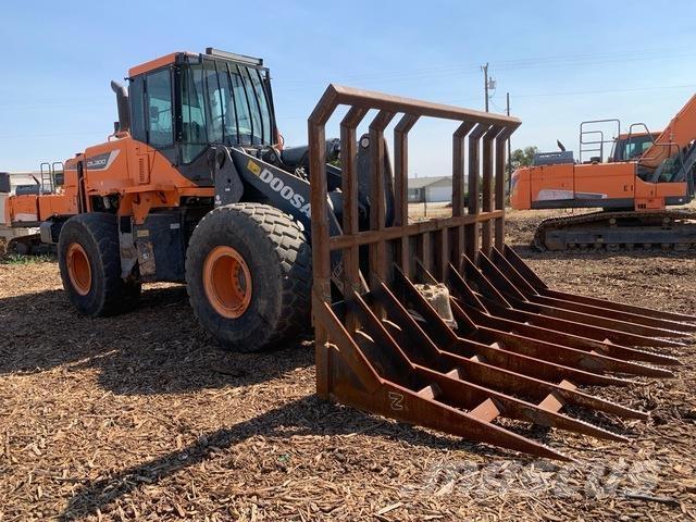 Doosan DL300-5 Φορτωτές με λάστιχα (Τροχοφόροι)