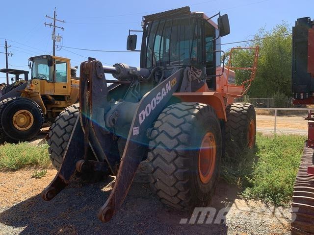 Doosan DL300-5 Φορτωτές με λάστιχα (Τροχοφόροι)