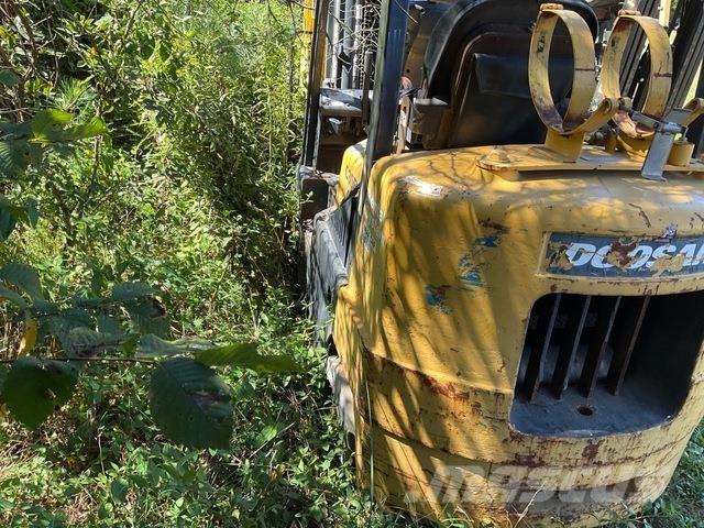 Doosan GC30P-3 Περονοφόρα ανυψωτικά κλαρκ - άλλα