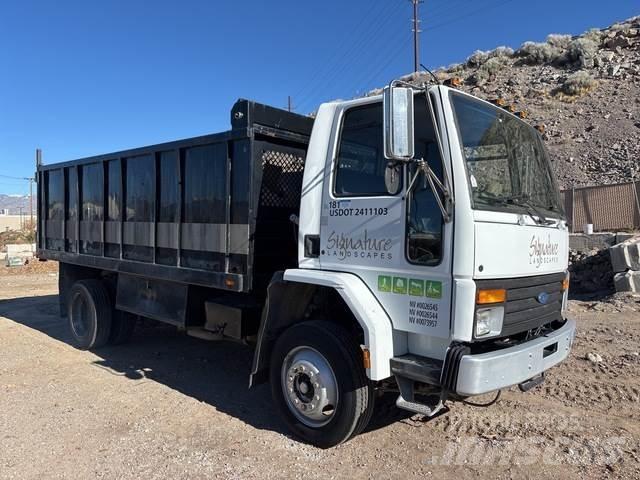 Ford CF8000 Φορτηγά Ανατροπή