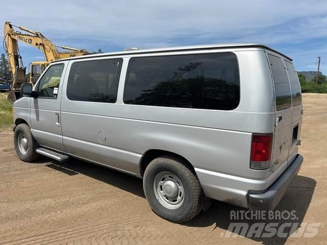 Ford E-150 Αυτοκίνητα