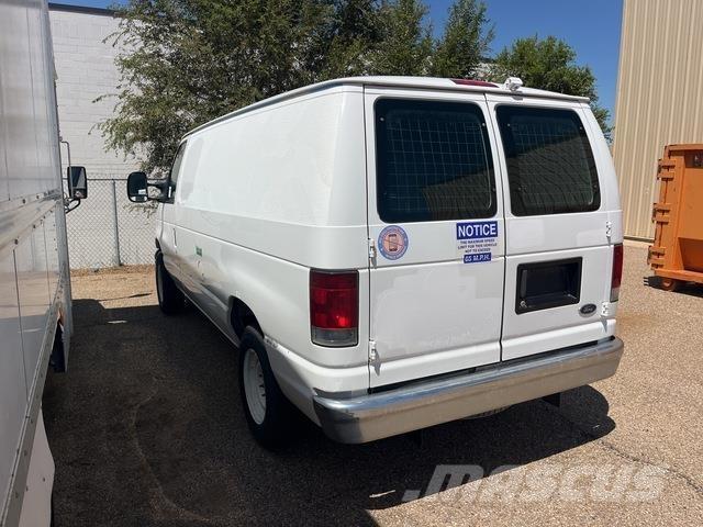 Ford E-150 Κλούβες με συρόμενες πόρτες