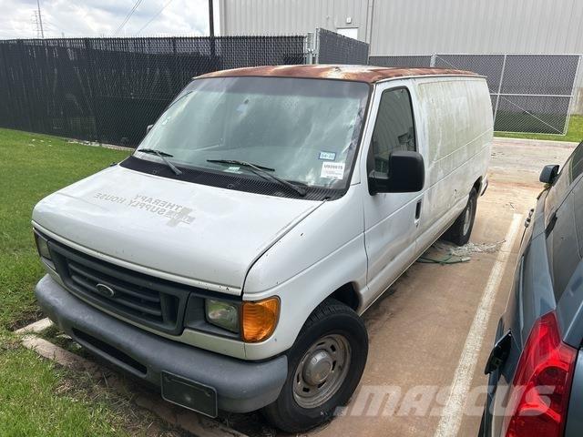 Ford E-150 Κλούβες με συρόμενες πόρτες