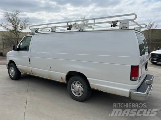 Ford E-250 Κλούβες με συρόμενες πόρτες