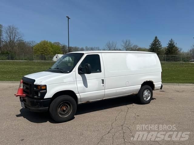 Ford E-350 Κλούβες με συρόμενες πόρτες