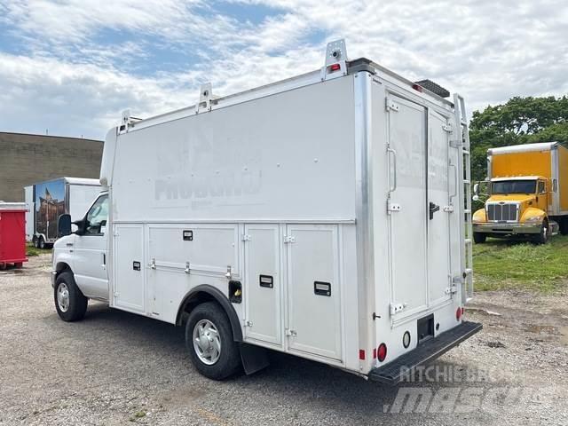 Ford E-350 Κλούβες με συρόμενες πόρτες