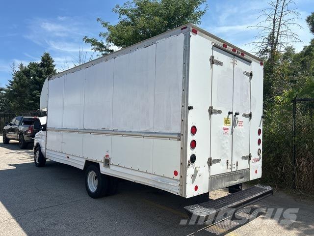 Ford E-350 Κλούβες με συρόμενες πόρτες