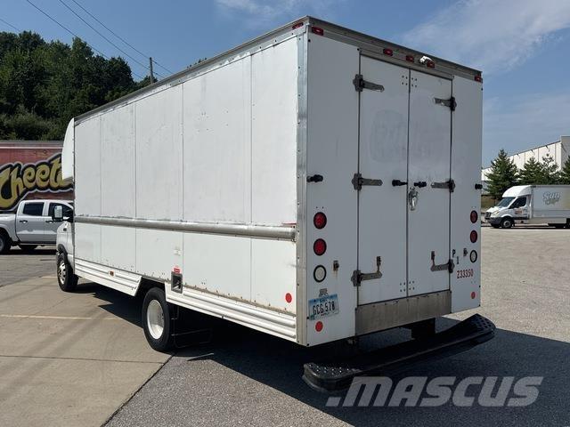 Ford E-350 Κλούβες με συρόμενες πόρτες