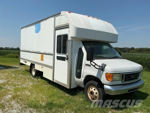 Ford E-350 Κλούβες με συρόμενες πόρτες