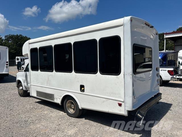 Ford E-350 Μίνι λεωφορεία