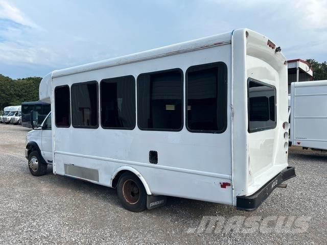 Ford E-350 Μίνι λεωφορεία