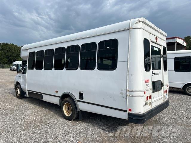 Ford E-450 Μίνι λεωφορεία