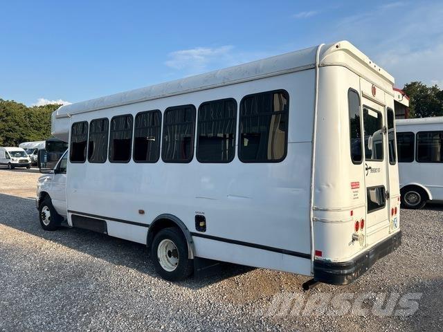 Ford E-450 Μίνι λεωφορεία