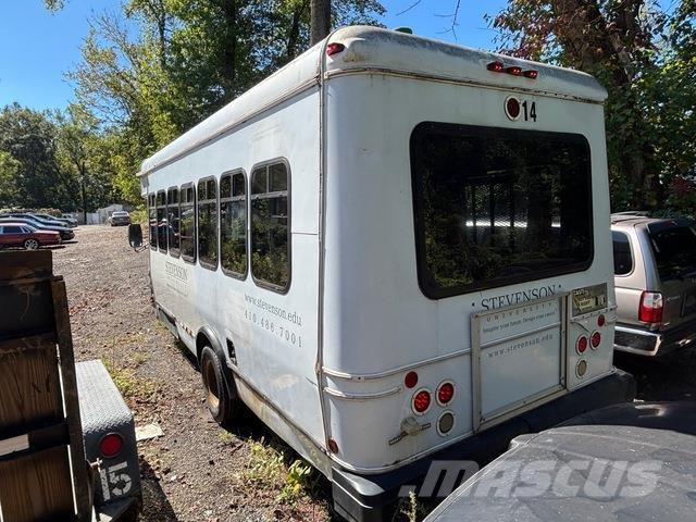 Ford E450 Αυτοκίνητα