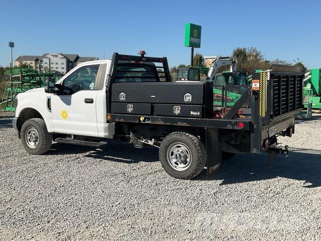 Ford F-250 Φορτηγά Kαρότσα με ανοιγόμενα πλαϊνά