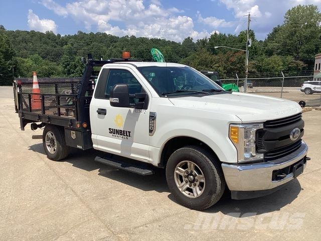 Ford F-250 Φορτηγά Kαρότσα με ανοιγόμενα πλαϊνά