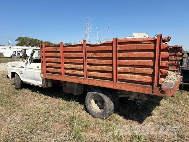 Ford F-350 Φορτηγά Ανατροπή