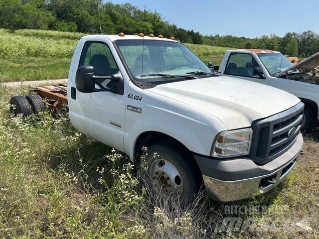Ford F-350 Καμπίνες και εσωτερικό